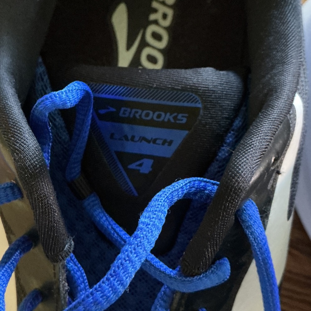 Brooks Launch 4 Athletic Sneakers Shoes Men’s size 11.5 Blue Black - Picture 9 of 12